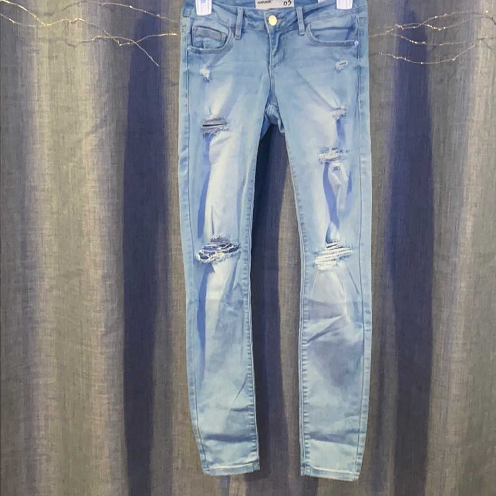 Ripped Skinny Low Rise Jegging